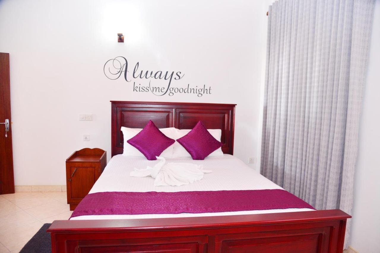 Cinnamon Holiday Inn Hikkaduwa Dış mekan fotoğraf