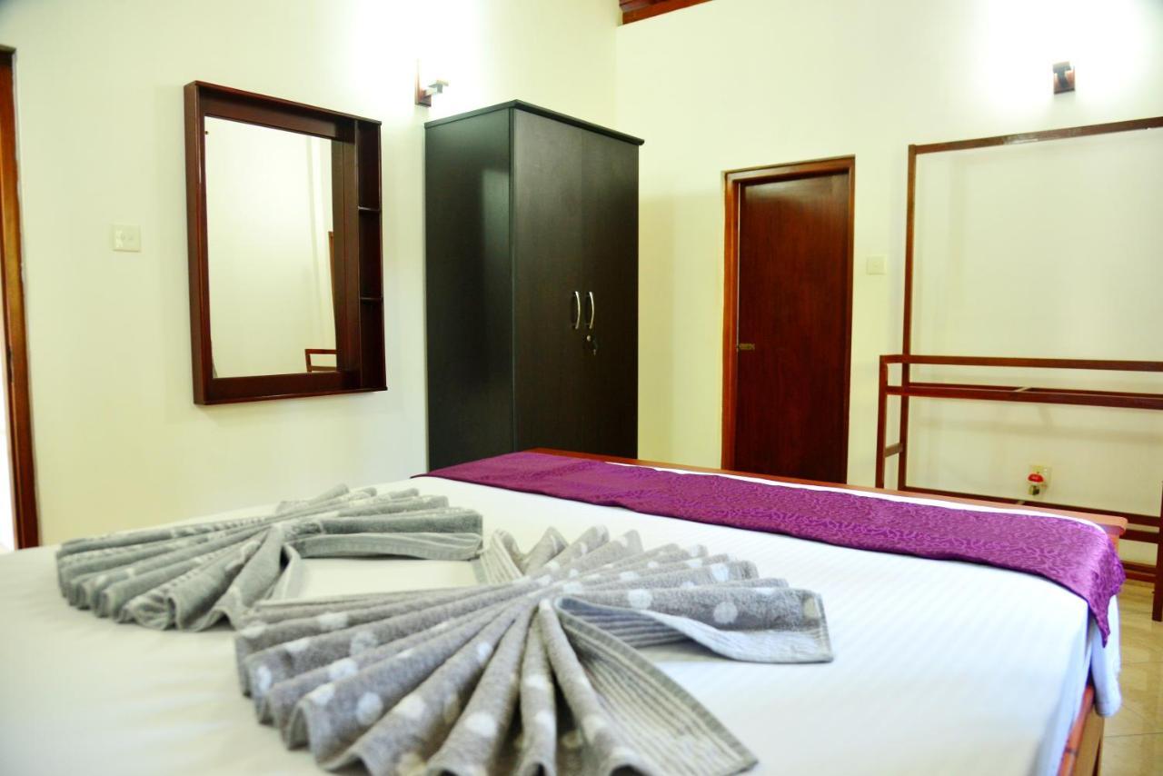 Cinnamon Holiday Inn Hikkaduwa Dış mekan fotoğraf