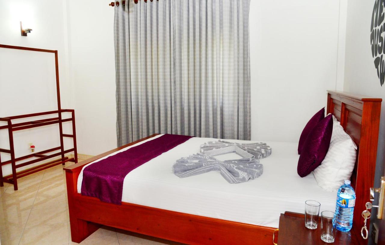 Cinnamon Holiday Inn Hikkaduwa Dış mekan fotoğraf
